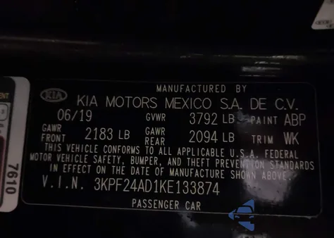 2019 Kia Forte Lxs z USA, uszkodzony, nr VIN 3KPF24AD1KE133874